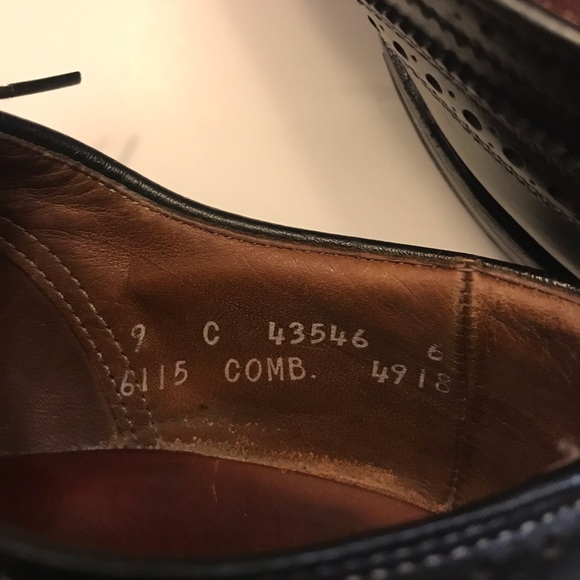 Allen Edmonds black oxfords size 9 main image 4